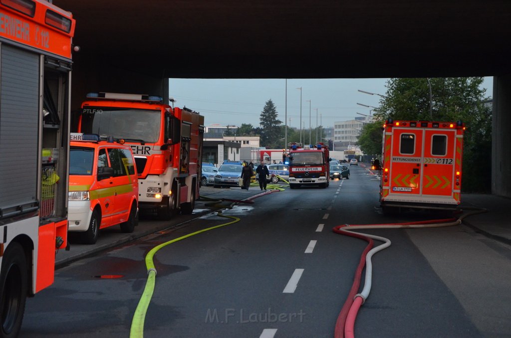 Grossfeuer Poco Lager Koeln Porz Gremberghoven Hansestr P443.JPG - Miklos Laubert